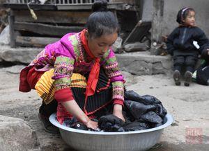 彝族吃瓜视频,一场别开生面的吃瓜盛宴