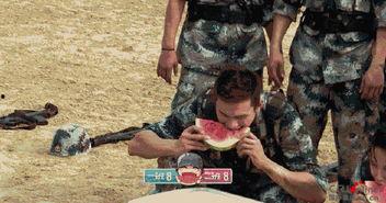 小伙变吃瓜群众,一场网络围观的风云录